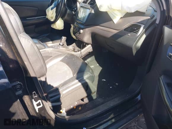 2017 Dodge Journey Crossroad Plus with VIN 3C4PDDGG7HT527481, listed as a IAAI auction lot 42183211 with 184,401 mi miles and . Bid and sale history available at DreamBid. Image 5.