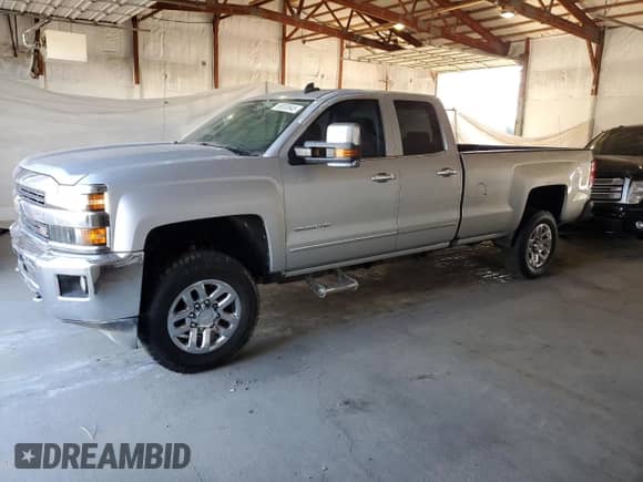 2017 Chevrolet Silverado 2500HD LTZ с VIN 1GC2KWEG7HZ196294, выставлен на аукционе Copart как лот 86533845 с пробегом 71 957 миль миль и Чистый • Clean title. История ставок и продаж доступна на DreamBid. Изображение 1.
