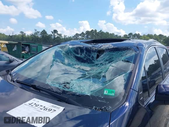 2021 Toyota Sienna Limited with VIN 5TDZSKFC9MS002766, listed as a IAAI auction lot 42972697 with 153,027 mi miles and . Bid and sale history available at DreamBid. Image 6.