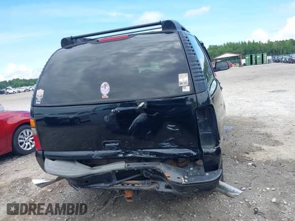 2004 Chevrolet Tahoe Z71 with VIN 1GNEK13Z04R237385, listed as a IAAI auction lot 42683390 with 280,112 mi miles and . Bid and sale history available at DreamBid. Image 16.