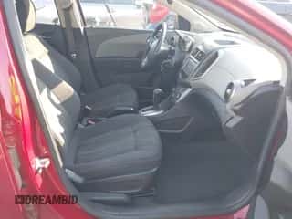 2015 Chevrolet Sonic LT с VIN 1G1JC5SB7F4191157, выставлен на аукционе IAAI как лот 43338919 с пробегом 119 848 миль миль и . История ставок и продаж доступна на DreamBid. Изображение 5.