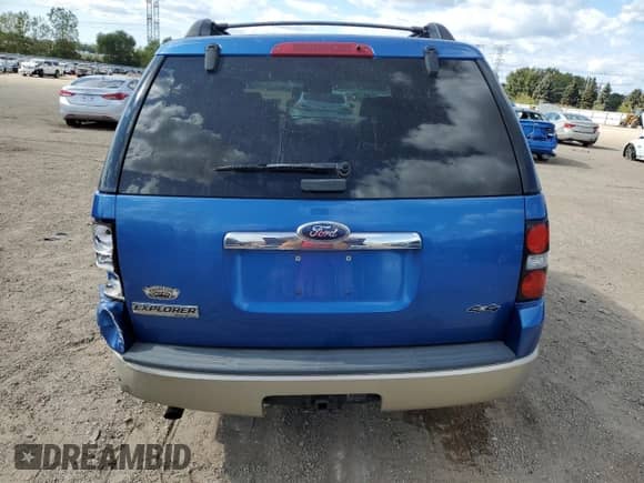 2010 Ford Explorer Eddie Bauer with VIN 1FMEU7EE7AUA78420, listed as a Copart auction lot 83968995 with 166,254 mi miles and Salvage title. Bid and sale history available at DreamBid. Image 6.