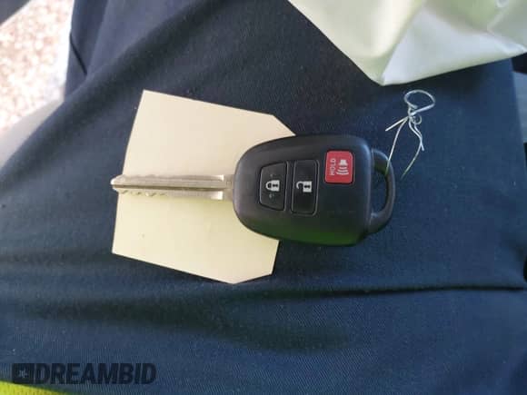 2016 Toyota Tacoma SR5 с VIN 5TFSZ5AN9GX025194, выставлен на аукционе IAAI как лот 43352001 с пробегом 202 648 миль миль и . История ставок и продаж доступна на DreamBid. Изображение 11.