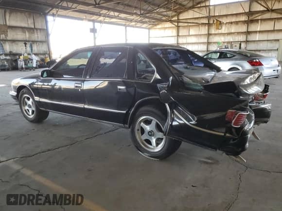 1995 Chevrolet Caprice с VIN 1G1BL52P1SR173346, выставлен на аукционе Copart как лот 71322744 с пробегом 252 110 миль миль и Списание • Salvage title. История ставок и продаж доступна на DreamBid. Изображение 2.