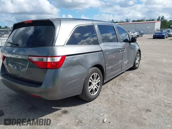 2012 Honda Odyssey EX с VIN 5FNRL5H43CB084386, выставлен на аукционе IAAI как лот 43476066 с пробегом 126 312 миль миль и . История ставок и продаж доступна на DreamBid. Изображение 4.