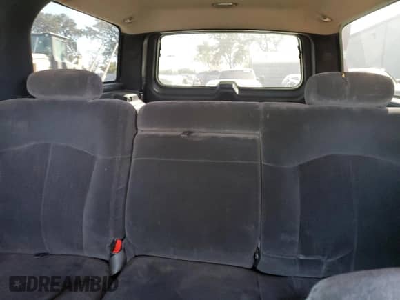 2002 Chevrolet Suburban LT с VIN 3GNEC16T62G229826, выставлен на аукционе Copart как лот 76776004 с пробегом 285 702 миль миль и Списание • Salvage title. История ставок и продаж доступна на DreamBid. Изображение 10.