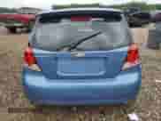 2006 Chevrolet Aveo LS z VIN KL1TD66676B598351, wystawiony jako Copart lot #60666245 z przebiegiem 117 455 mil mil oraz Szkoda całkowita • Salvage title. Historia ofert i sprzedaży dostępna na DreamBid. Obrazek 6.