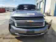 2022 Chevrolet Suburban High Country with VIN 1GNSKGKLXNR212370, listed as a Copart auction lot 50708835 with 114,646 mi miles and Salvage title. Bid and sale history available at DreamBid. Image 5.