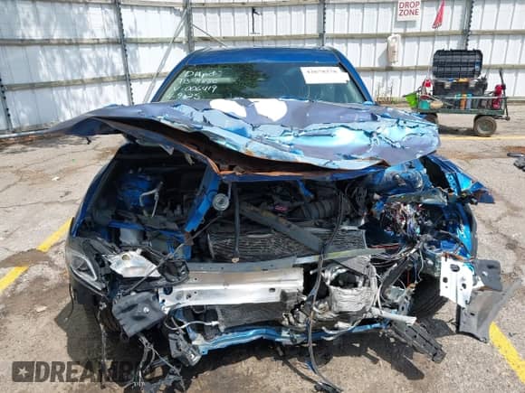 2019 Toyota Camry Hybrid LE с VIN 4T1B31HK6KU006419, выставлен на аукционе IAAI как лот 42678278 с пробегом Не указан миль и . История ставок и продаж доступна на DreamBid. Изображение 12.