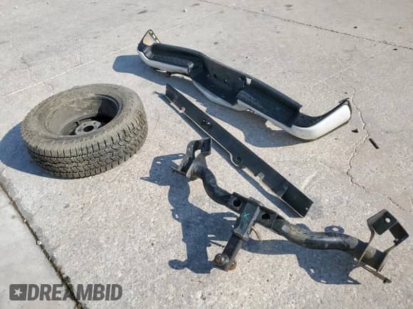 2020 Ram 1500 Lone Star with VIN 1C6SRFFT5LN127523, listed as a Copart auction lot 80633545 with 146,573 mi miles and Salvage title. Bid and sale history available at DreamBid. Image 13.