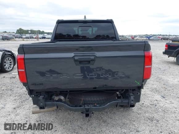 2024 Toyota Tacoma TRD Off Road with VIN 3TMLB5JN9RM060836, listed as a IAAI auction lot 43181595 with 21,563 mi miles and . Bid and sale history available at DreamBid. Image 17.