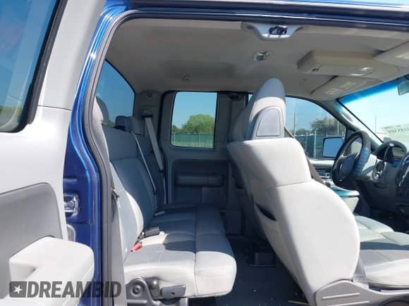 2007 Ford F-150 XLT with VIN 1FTPX14V57FB66687, listed as a IAAI auction lot 43185389 with 206,857 mi miles and . Bid and sale history available at DreamBid. Image 8.