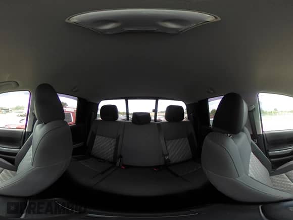 2018 Toyota Tundra SR с VIN 5TFUW5F16JX706699, выставлен на аукционе IAAI как лот 39794182 с пробегом 97 509 миль миль и . История ставок и продаж доступна на DreamBid. Изображение 19.