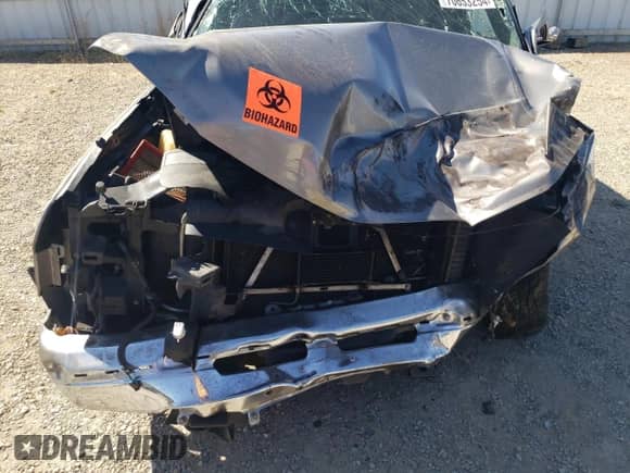 2006 Chevrolet Silverado SS с VIN 2GCEC19N261117884, выставлен на аукционе Copart как лот 70653254 с пробегом 96 213 миль миль и На запчасти • Non repairable. История ставок и продаж доступна на DreamBid. Изображение 11.