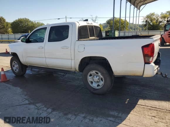 2023 Toyota Tacoma SR z VIN 3TMCZ5ANXPM645403, wystawiony jako Copart lot #84790665 z przebiegiem 81 279 mil mil oraz Szkoda całkowita • Salvage title. Historia ofert i sprzedaży dostępna na DreamBid. Obrazek 2.