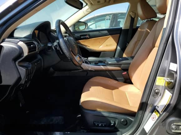 2014 Lexus IS 250 с VIN JTHCF1D2XE5004157, выставлен на аукционе Copart как лот 71906035 с пробегом 154 441 миль миль и Списание • Salvage title. История ставок и продаж доступна на DreamBid. Изображение 7.