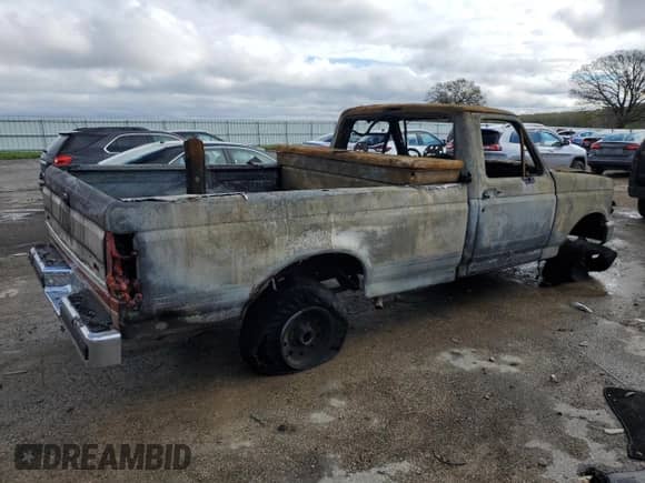 1994 Ford F-150 z VIN 1FTEF14N9RLA81351, wystawiony jako Copart lot #55441735 z przebiegiem Nie podano mil oraz Nie do naprawy • Non repairable. Historia ofert i sprzedaży dostępna na DreamBid. Obrazek 3.