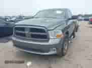 2012 Ram 1500 Express с VIN 3C6JD6AT3CG261294, выставлен на аукционе IAAI как лот 42761298 с пробегом 117 477 миль миль и . История ставок и продаж доступна на DreamBid. Изображение 2.