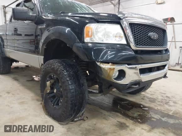2007 Ford F-150 XLT with VIN 1FTPX14V27FA43817, listed as a IAAI auction lot 43372827 with 119,649 mi miles and . Bid and sale history available at DreamBid. Image 6.