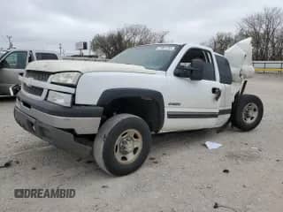 1999 Chevrolet Silverado 2500 LS with VIN 1GCGK29U3XE170750, listed as a Copart auction lot 51061255 with Not provided miles and Non repairable. Bid and sale history available at DreamBid. Image 1.