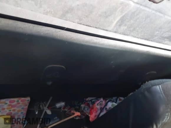 2002 GMC Sierra 1500 SL z VIN 1GTEC14V62Z900828, wystawiony jako IAAI lot #43205215 z przebiegiem Nie podano mil oraz . Historia ofert i sprzedaży dostępna na DreamBid. Obrazek 8.