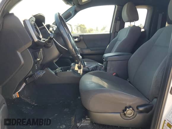 2017 Toyota Tacoma SR5 с VIN 5TFSZ5AN7HX079322, выставлен на аукционе Copart как лот 80861755 с пробегом 96 977 миль миль и Списание • Salvage title. История ставок и продаж доступна на DreamBid. Изображение 7.