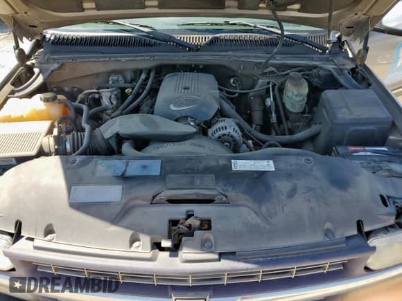 2002 Chevrolet Silverado 2500 LS z VIN 1GCGC24U92Z104516, wystawiony jako Copart lot #61441735 z przebiegiem 263 593 mil mil oraz Czysty tytuł • Clean title. Historia ofert i sprzedaży dostępna na DreamBid. Obrazek 11.