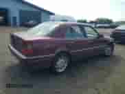 1999 Mercedes-Benz C 230/260/280/320 z VIN WDBHA24G3XA698190, wystawiony jako Copart lot #61717535 z przebiegiem 98 449 mil mil oraz Czysty tytuł • Clean title. Historia ofert i sprzedaży dostępna na DreamBid. Obrazek 3.