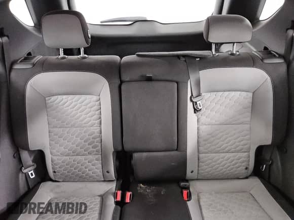 2019 Chevrolet Equinox LS z VIN 2GNAXHEV4K6106116, wystawiony jako Copart lot #84285654 z przebiegiem 67 317 mil mil oraz Czysty tytuł • Clean title. Historia ofert i sprzedaży dostępna na DreamBid. Obrazek 10.