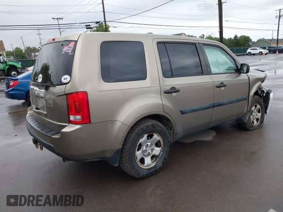 2011 Honda Pilot LX с VIN 5FNYF3H22BB011420, выставлен на аукционе IAAI как лот 43148191 с пробегом 228 996 миль миль и . История ставок и продаж доступна на DreamBid. Изображение 4.