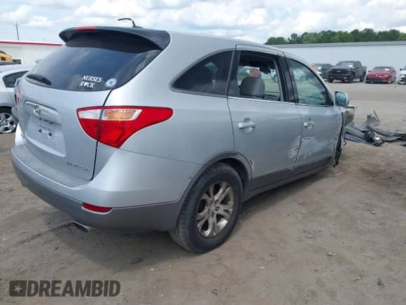 2008 Hyundai Veracruz GLS с VIN KM8NU13CX8U060826, выставлен на аукционе IAAI как лот 42428240 с пробегом 151 322 миль миль и . История ставок и продаж доступна на DreamBid. Изображение 4.
