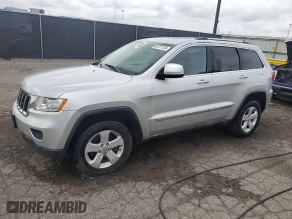 2011 Jeep Grand Cherokee Laredo с VIN 1J4RR4GT8BC636679, выставлен на аукционе Copart как лот 82121135 с пробегом 183 912 миль миль и Чистый • Clean title. История ставок и продаж доступна на DreamBid. Изображение 1.