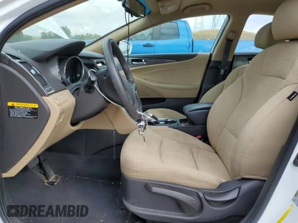 2015 Hyundai Sonata z VIN KMHEC4A49FA132629, wystawiony jako Copart lot #69064395 z przebiegiem 103 395 mil mil oraz Szkoda całkowita • Salvage title. Historia ofert i sprzedaży dostępna na DreamBid. Obrazek 7.