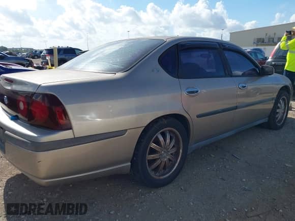 2003 Chevrolet Impala with VIN 2G1WF52E339402824, listed as a IAAI auction lot 42976844 with 183,496 mi miles and . Bid and sale history available at DreamBid. Image 4.