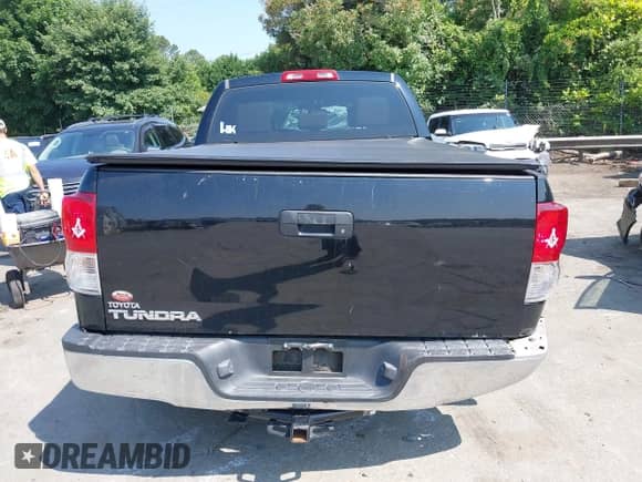 2012 Toyota Tundra z VIN 5TFRU5F18CX026186, wystawiony jako IAAI lot #42414319 z przebiegiem 216 128 mil mil oraz . Historia ofert i sprzedaży dostępna na DreamBid. Obrazek 16.