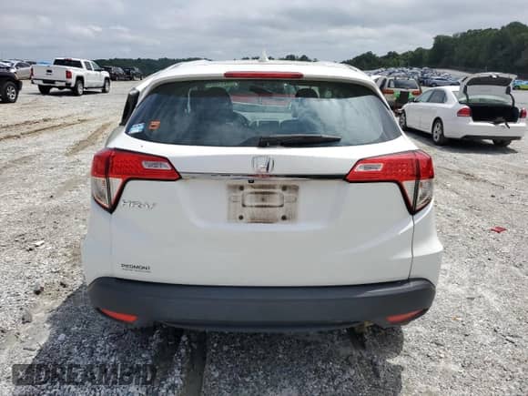 2022 Honda HR-V LX with VIN 3CZRU5H38NM721821, listed as a Copart auction lot 60409005 with 72,271 mi miles and Salvage title. Bid and sale history available at DreamBid. Image 6.