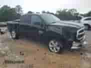 2021 Ram 1500 Tradesman z VIN 3C6RR7KG5MG705739, wystawiony jako Copart lot #62992185 z przebiegiem 96 697 mil mil oraz Szkoda całkowita • Salvage title. Historia ofert i sprzedaży dostępna na DreamBid. Obrazek 4.