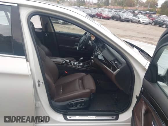 2016 BMW 5 Series 535i with VIN WBA5B1C59GG134789, listed as a IAAI auction lot 43461742 with 52,508 mi miles and . Bid and sale history available at DreamBid. Image 5.