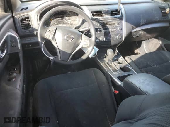 2015 Nissan Altima 2.5 z VIN 1N4AL3AP1FC246755, wystawiony jako Copart lot #46520475 z przebiegiem 218 053 mil mil oraz Szkoda całkowita • Salvage title. Historia ofert i sprzedaży dostępna na DreamBid. Obrazek 8.