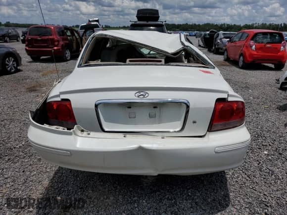 2005 Hyundai Sonata GL с VIN KMHWF25H35A207658, выставлен на аукционе Copart как лот 62352235 с пробегом 192 880 миль миль и Списание • Salvage title. История ставок и продаж доступна на DreamBid. Изображение 6.