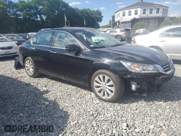 2015 Honda Accord Touring with VIN 1HGCR3F95FA035955, listed as a Copart auction lot 65572285 with 12,976 mi miles and Clean title. Bid and sale history available at DreamBid. Image 4.