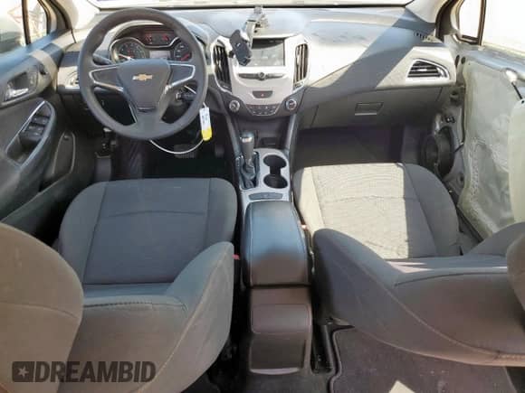 2018 Chevrolet Cruze LS z VIN 1G1BC5SM7J7161492, wystawiony jako Copart lot #66278375 z przebiegiem 97 056 mil mil oraz Szkoda całkowita • Salvage title. Historia ofert i sprzedaży dostępna na DreamBid. Obrazek 8.