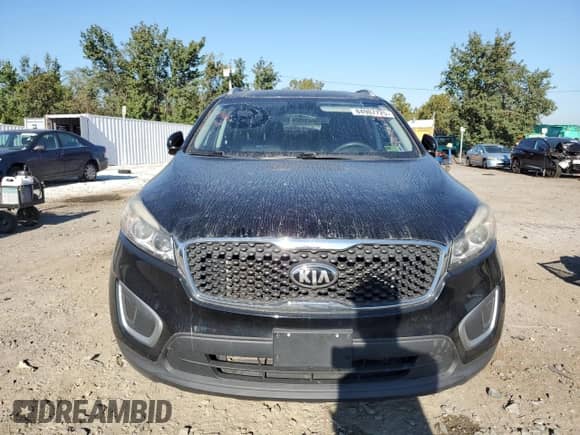 2017 Kia Sorento LX with VIN 5XYPGDA53HG212246, listed as a Copart auction lot 84907725 with 153,614 mi miles and Clean title. Bid and sale history available at DreamBid. Image 5.