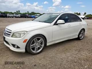2009 Mercedes-Benz C 300 Sport z VIN WDDGF54XX9R083081, wystawiony jako Copart lot #69791375 z przebiegiem 220 149 mil mil oraz Szkoda całkowita • Salvage title. Historia ofert i sprzedaży dostępna na DreamBid. Obrazek 1.