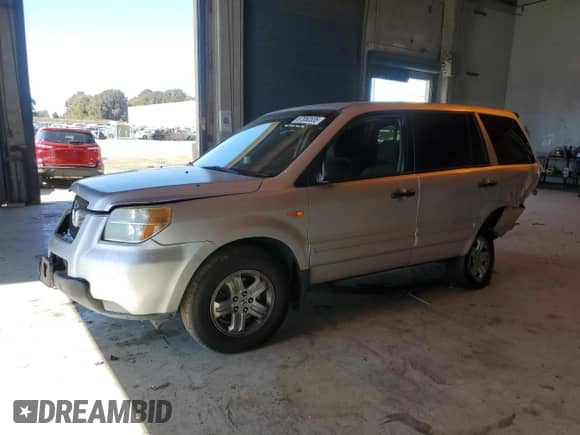 2007 Honda Pilot LX с VIN 5FNYF28197B003307, выставлен на аукционе Copart как лот 67850535 с пробегом 153 609 миль миль и Списание • Salvage title. История ставок и продаж доступна на DreamBid. Изображение 1.