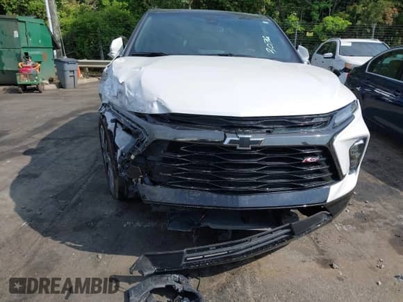 2024 Chevrolet Blazer RS with VIN 3GNKBKRSXRS143036, listed as a IAAI auction lot 42117715 with 16,093 mi miles and . Bid and sale history available at DreamBid. Image 6.