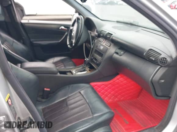 2002 Mercedes-Benz C AMG z VIN WDBRF65JX2F222750, wystawiony jako IAAI lot #42517552 z przebiegiem 203 533 mil mil oraz . Historia ofert i sprzedaży dostępna na DreamBid. Obrazek 5.