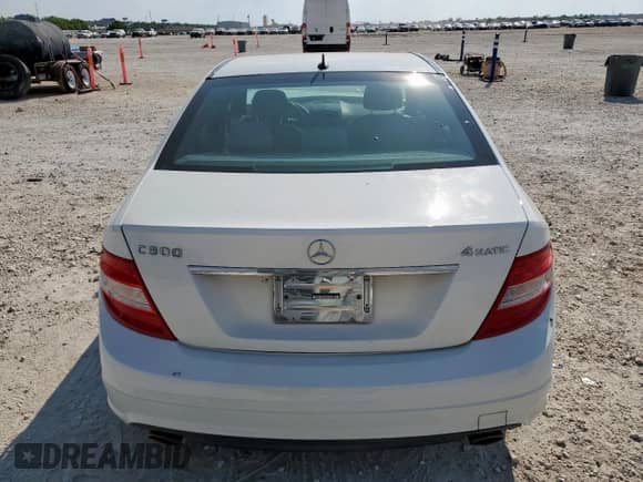 2008 Mercedes-Benz C 300 Sport z VIN WDDGF81X18F090264, wystawiony jako Copart lot #81241495 z przebiegiem 130 934 mil mil oraz Szkoda całkowita • Salvage title. Historia ofert i sprzedaży dostępna na DreamBid. Obrazek 6.