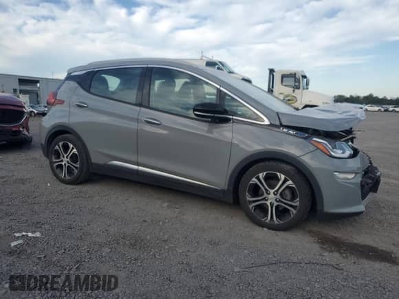 2020 Chevrolet Bolt EV Premier с VIN 1G1FZ6S08L4130646, выставлен на аукционе Copart как лот 84816585 с пробегом 70 109 миль миль и Списание • Salvage title. История ставок и продаж доступна на DreamBid. Изображение 4.