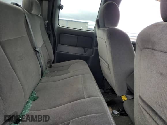 2006 GMC Sierra 1500 SLE1 z VIN 1GTEK19BX6Z281660, wystawiony jako Copart lot #57420665 z przebiegiem Nie podano mil oraz Szkoda całkowita • Salvage title. Historia ofert i sprzedaży dostępna na DreamBid. Obrazek 10.